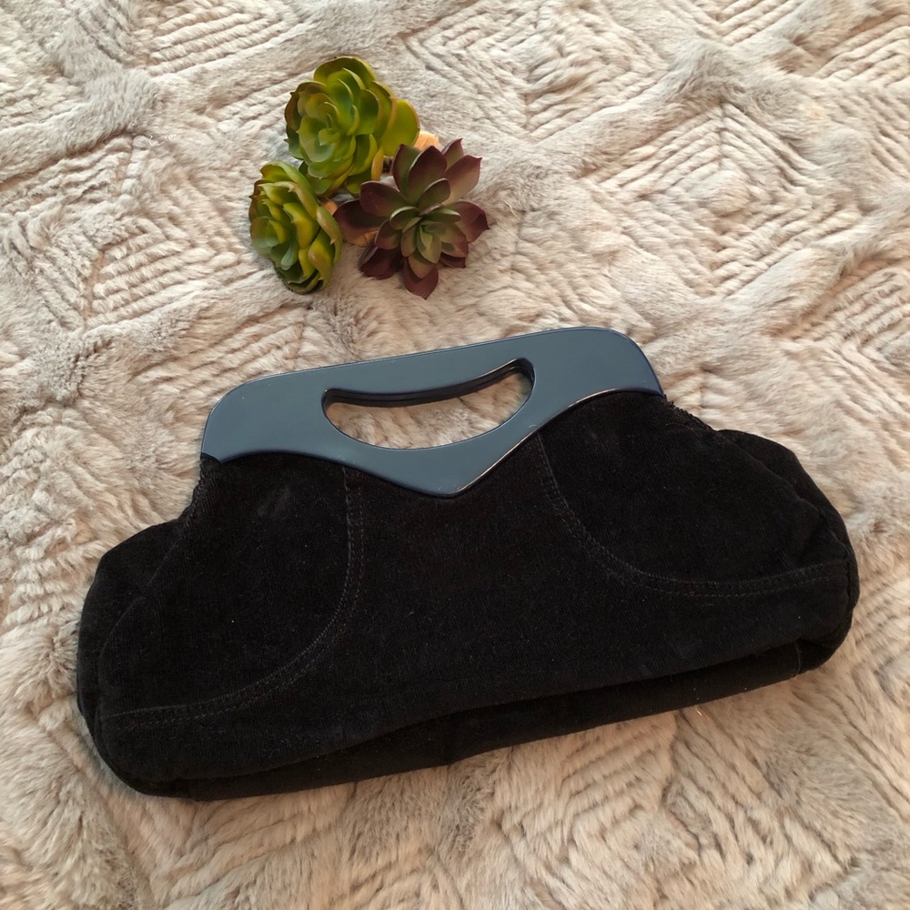 CLOSET CLOSEOUT! Armani Exchange handle clutch